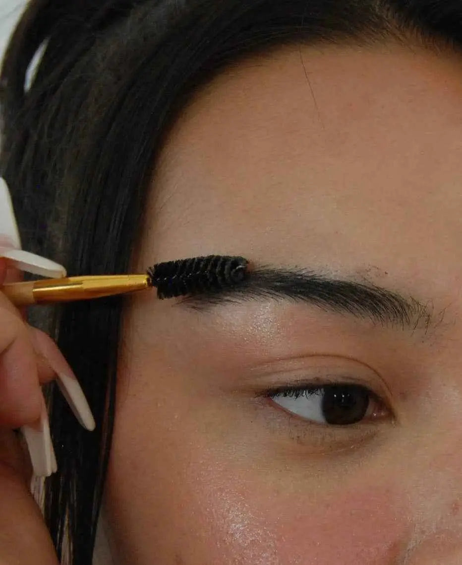Dark Vegan Eyebrow Wax: Single Unit