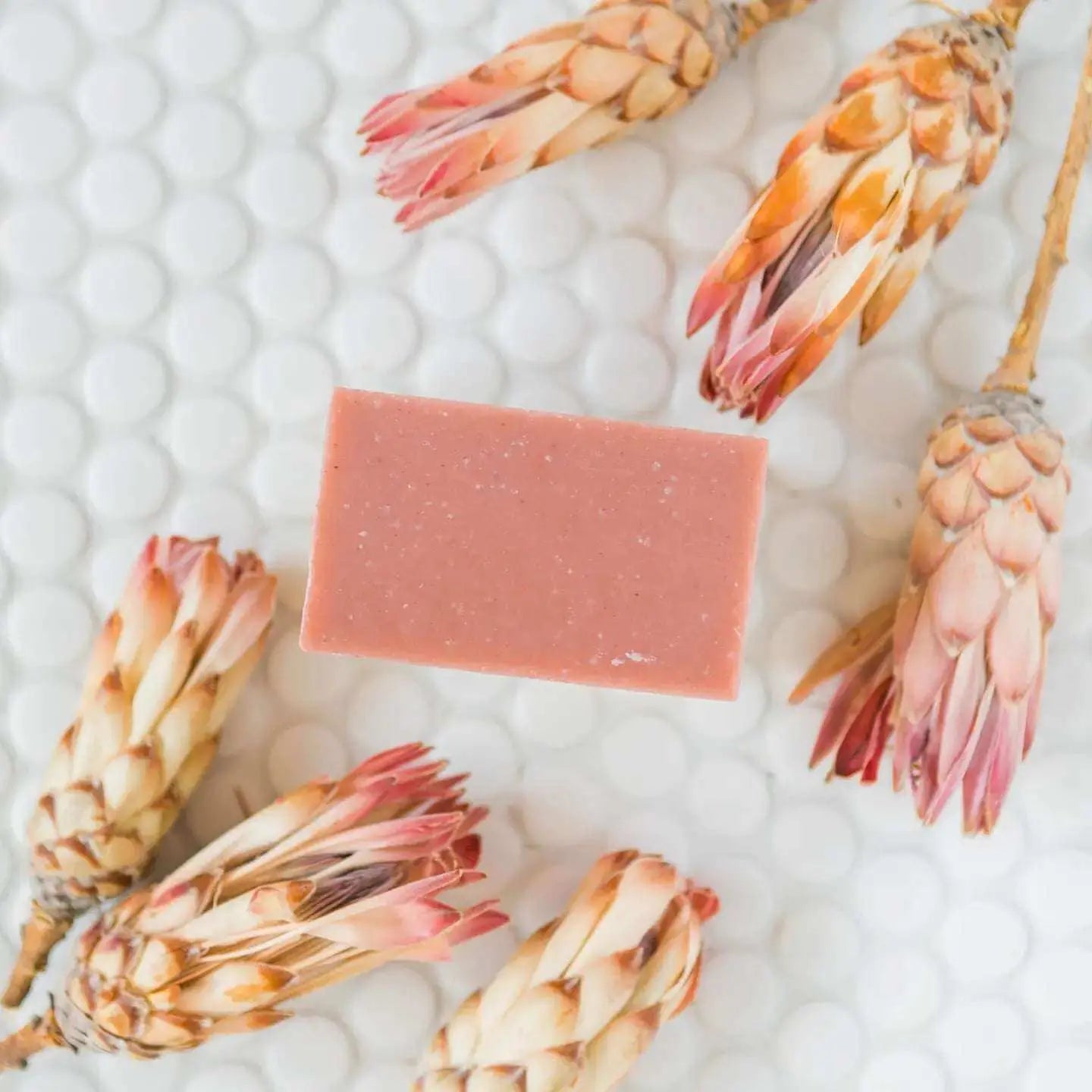 Unpackaged Cleansers - Eco-Friendly Plastic Free Face Wash for Sustainable Skincare